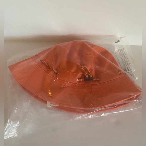 NWT Anthropologie bucket hat in coral.Still In package.One Size. - Picture 7 of 8